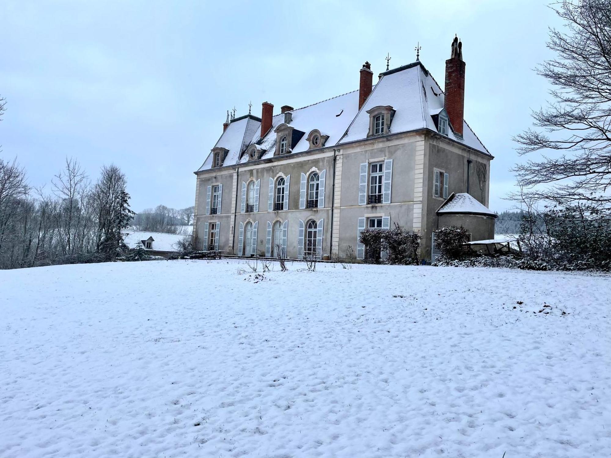 Etang-sur-Arroux Chateau De Vaux Morvan מראה חיצוני תמונה