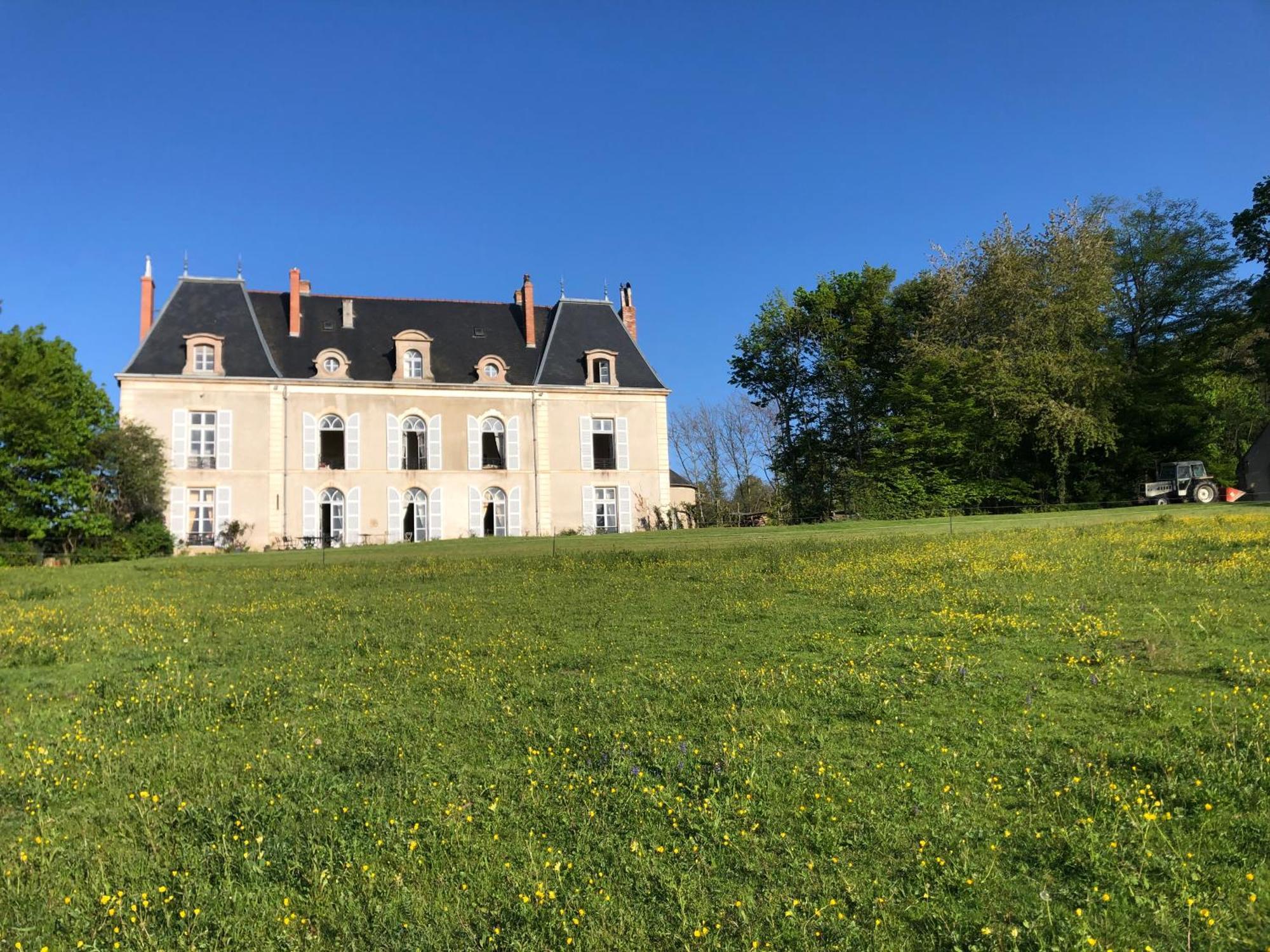 Etang-sur-Arroux Chateau De Vaux Morvan מראה חיצוני תמונה